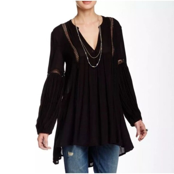 FREE PEOPLE Black Just the Two of Us Crochet Lace Inset High Low Tunic Top XS - Picture 5 of 15